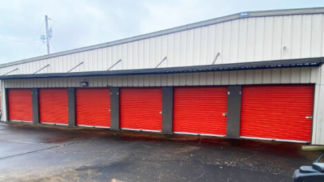 Drive up storage units at Boulevard Storage Center in Texarkana