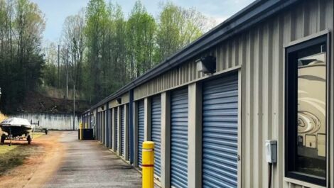Drive-up units at Copper Safe Storage in Cleveland.