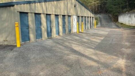 Drive-up units at Copper Safe Storage in Cleveland West.