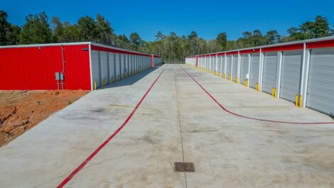 Master Storage drive up storage units.