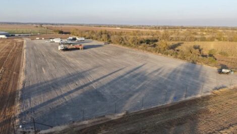 The exterior Dziuks Storage facility.